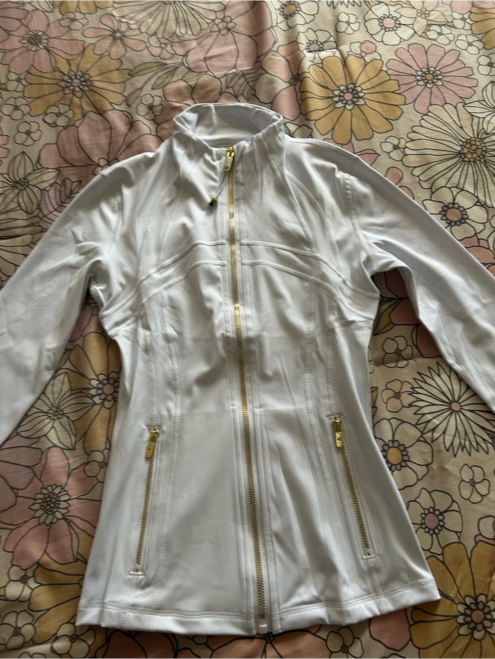 Lululemon Define Jacket Nulu – White with Rare Gold Hardware SIZE 2